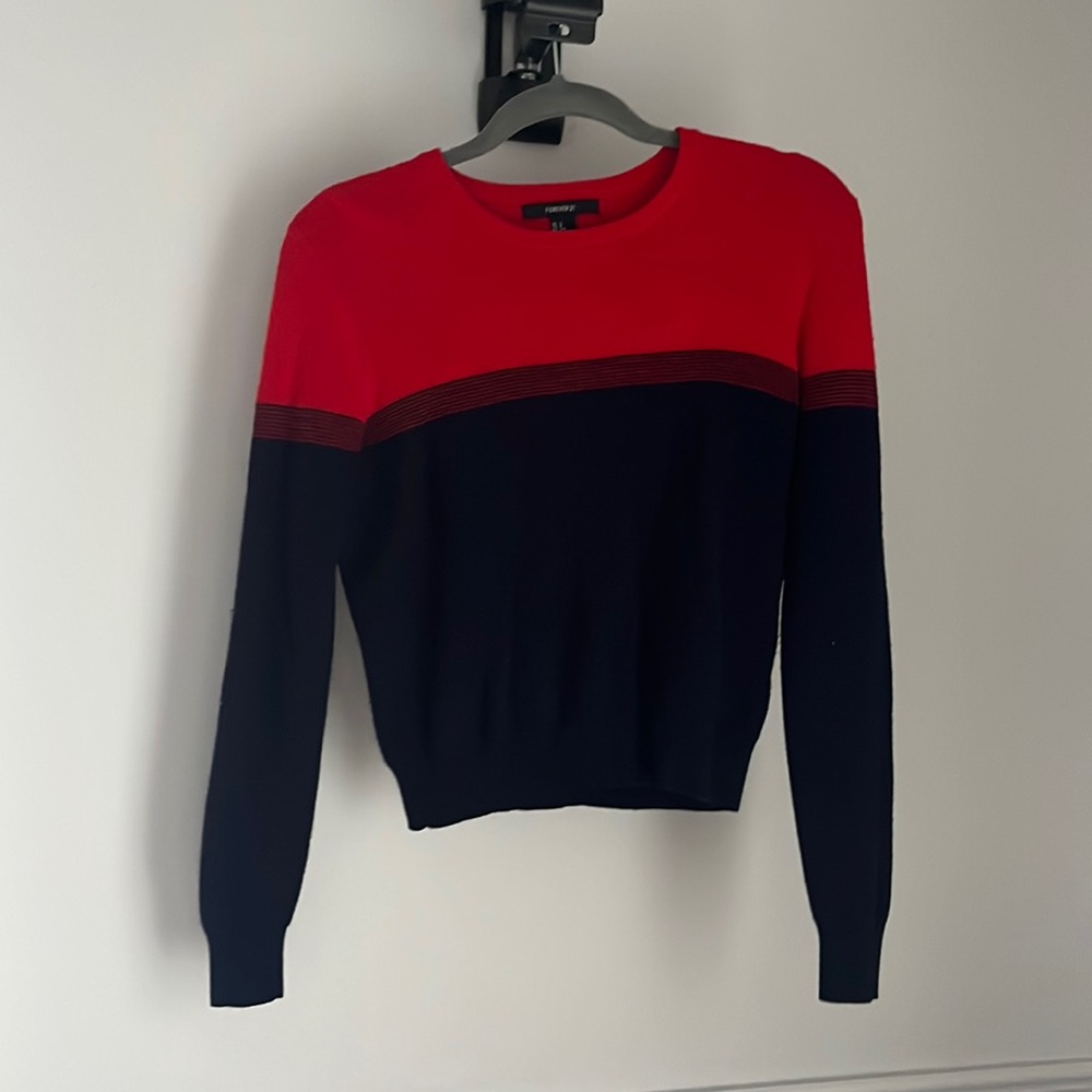 Forever 21 Striped Sweater Size S